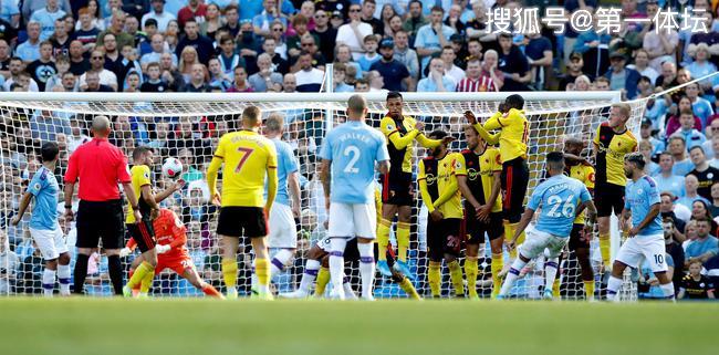  罗马锋线全面开花，大胜对手稳固欧战席位