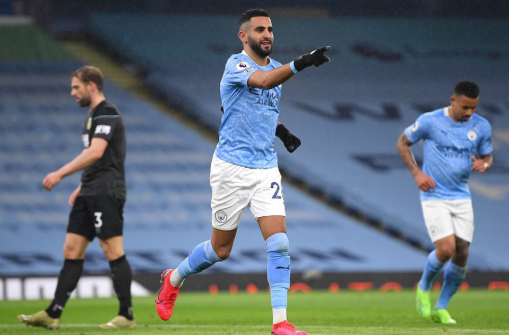  德布劳内助攻戴帽，曼城轻取狼队稳固榜首